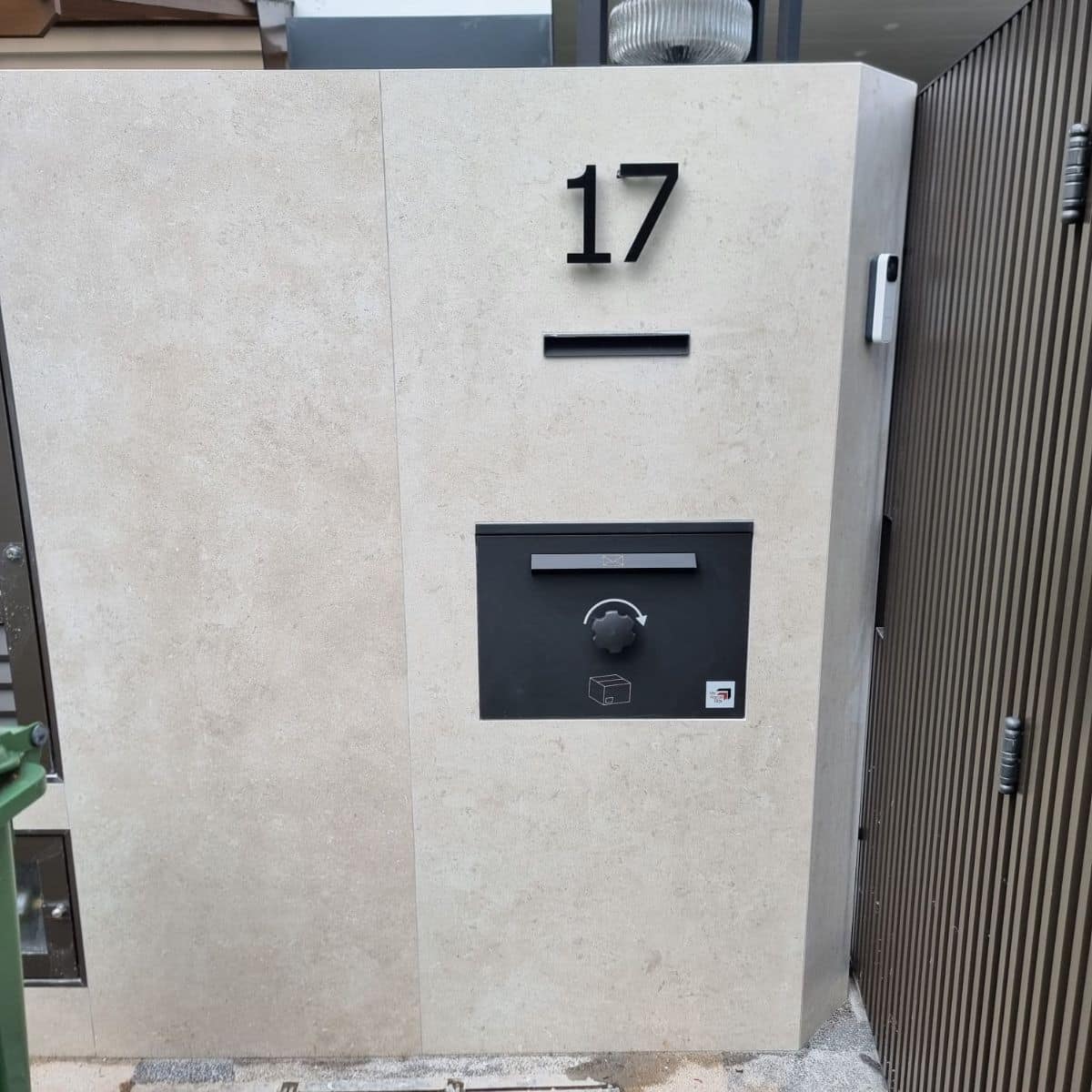Singapore large parcel box